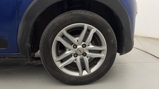 Used 2021 Renault Triber RXZ Petrol Manual tyres RIGHT FRONT TYRE RIM VIEW