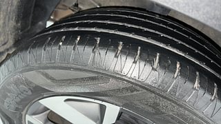 Used 2022 Kia Sonet HTX 1.5 Diesel Manual tyres RIGHT REAR TYRE TREAD VIEW