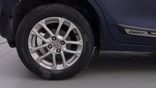 Used 2022 Maruti Suzuki Swift ZXI Petrol Manual tyres RIGHT REAR TYRE RIM VIEW