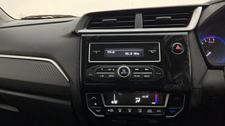 Used 2018 Honda Brio [2017-2018] VX AT Petrol Automatic interior MUSIC SYSTEM & AC CONTROL VIEW