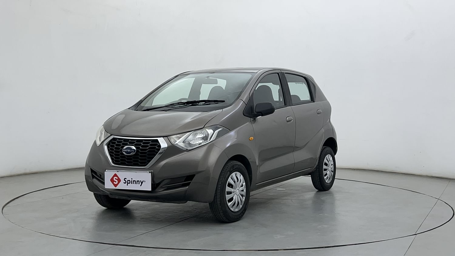 LEFT FRONT CORNER VIEW