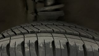 Used 2013 Maruti Suzuki Alto 800 Lxi Petrol Manual tyres RIGHT FRONT TYRE TREAD VIEW