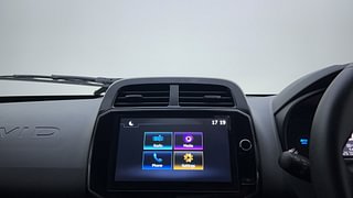 Used 2020 renault Kwid 1.0 RXT Opt Petrol Manual top_features Touch screen infotainment system