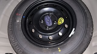 Used 2020 Maruti Suzuki Swift [2017-2021] ZXI Petrol Manual tyres SPARE TYRE VIEW