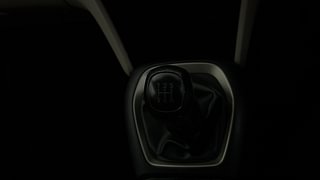 Used 2020 Hyundai New Santro 1.1 Sportz MT Petrol Manual interior GEAR  KNOB VIEW