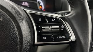 Used 2022 Kia Sonet HTX 1.5 Diesel Manual top_features Cruise control