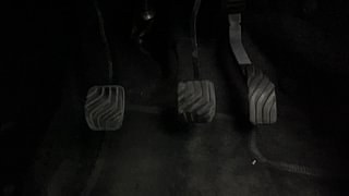 Used 2021 Renault Triber RXZ Petrol Manual interior PEDALS VIEW