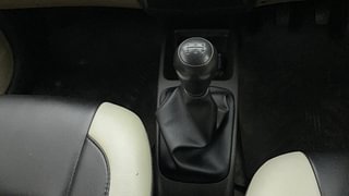 Used 2018 Hyundai Eon [2011-2018] Era + SE Petrol Manual interior GEAR  KNOB VIEW