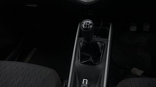 Used 2018 Maruti Suzuki Baleno [2015-2019] Delta Petrol Petrol Manual interior GEAR  KNOB VIEW