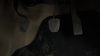 Used 2014 Honda City [2014-2017] VX Petrol Manual interior PEDALS VIEW