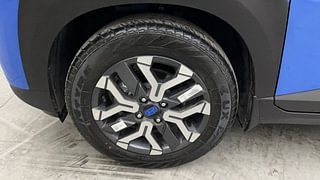 Used 2024 Hyundai Exter SX(O) Connect 1.2 Petrol AMT Petrol Automatic tyres LEFT FRONT TYRE RIM VIEW