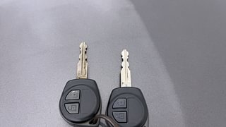 Used 2017 Maruti Suzuki Swift [2011-2017] VXi Petrol Manual extra CAR KEY VIEW