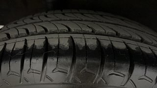 Used 2018 Maruti Suzuki Ignis [2017-2020] Alpha AMT Petrol Petrol Automatic tyres RIGHT REAR TYRE TREAD VIEW