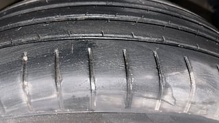 Used 2022 Maruti Suzuki Swift ZXI Petrol Manual tyres RIGHT FRONT TYRE TREAD VIEW