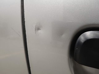 Used 2016 Renault Kwid [2015-2019] RXT Petrol Manual dents MINOR DENT