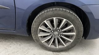Used 2019 Maruti Suzuki Ciaz Alpha Petrol Petrol Manual tyres RIGHT FRONT TYRE RIM VIEW