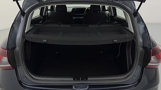 Used 2021 Hyundai New i20 Asta 1.2 IVT Petrol Automatic interior DICKY INSIDE VIEW