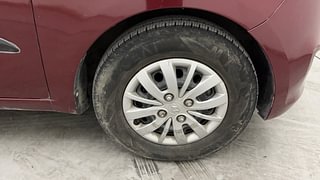 Used 2016 hyundai i10 Sportz 1.1 Petrol Petrol Manual tyres RIGHT FRONT TYRE RIM VIEW