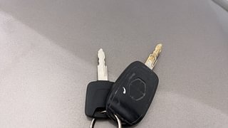 Used 2017 Datsun Redi-GO [2015-2019] T (O) Petrol Manual extra CAR KEY VIEW