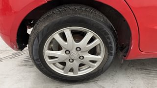 Used 2018 Honda Brio [2017-2018] VX AT Petrol Automatic tyres RIGHT REAR TYRE RIM VIEW