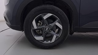 Used 2020 Hyundai Venue [2019-2022] SX Plus 1.0 Turbo DCT Petrol Automatic tyres LEFT FRONT TYRE RIM VIEW