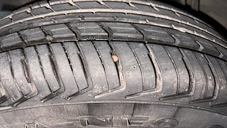 Used 2016 Renault Kwid [2015-2019] RXT Petrol Manual tyres RIGHT REAR TYRE TREAD VIEW