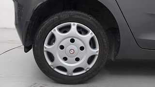 Used 2023 Tata Altroz XMA+ 1.2l Petrol AT Petrol Automatic tyres RIGHT REAR TYRE RIM VIEW