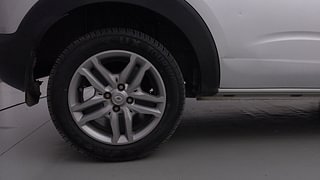 Used 2022 Renault Triber RXZ AMT Petrol Automatic tyres RIGHT REAR TYRE RIM VIEW