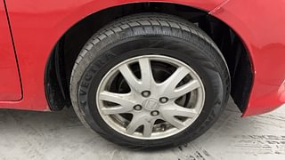 Used 2018 Honda Brio [2017-2018] VX AT Petrol Automatic tyres RIGHT FRONT TYRE RIM VIEW