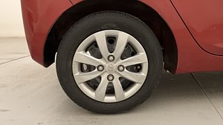 Used 2014 Hyundai Eon [2011-2018] Magna Petrol Manual tyres RIGHT REAR TYRE RIM VIEW