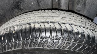 Used 2017 Maruti Suzuki Swift [2011-2017] VXi Petrol Manual tyres LEFT REAR TYRE TREAD VIEW