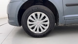 Used 2011 Maruti Suzuki Swift [2007-2011] VXi Petrol Manual tyres LEFT FRONT TYRE RIM VIEW