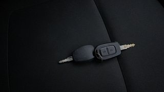 Used 2020 Renault Kwid 1.0 RXL AMT Petrol Automatic extra CAR KEY VIEW