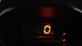 Used 2017 Renault Kwid [2015-2019] RXT Petrol Manual interior CLUSTERMETER VIEW