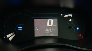 Used 2021 Renault Kwid 1.0L RXT(O) AMT Petrol Automatic interior CLUSTERMETER VIEW