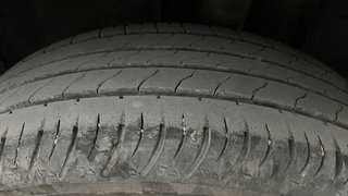 Used 2021 Renault Kiger RXZ 1.0 Turbo MT Dual Tone Petrol Manual tyres LEFT REAR TYRE TREAD VIEW