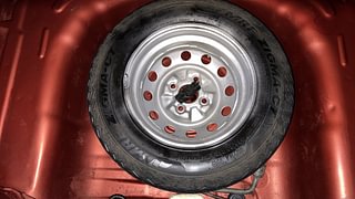 Used 2016 Hyundai Eon [2011-2018] Era + (O) Petrol Manual tyres SPARE TYRE VIEW