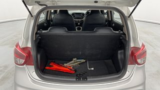 Used 2018 Hyundai Grand i10 [2017-2020] Sportz 1.2 CRDi Diesel Manual interior DICKY INSIDE VIEW