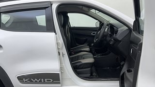 Used 2019 Renault Kwid [2017-2019] RXT 1.0 SCE Special (O) Petrol Manual interior RIGHT SIDE FRONT DOOR CABIN VIEW