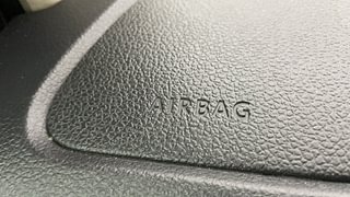Used 2020 volkswagen Vento Highline Plus 1.0L TSI Petrol AT Petrol Automatic top_features Airbags