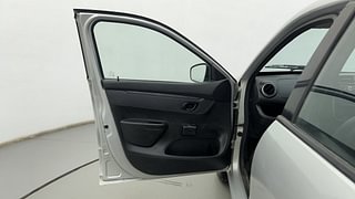 Used 2018 Renault Kwid [2015-2019] RXL Petrol Manual interior LEFT FRONT DOOR OPEN VIEW