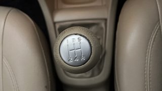 Used 2016 Maruti Suzuki Swift Dzire ZXI Petrol Manual interior GEAR  KNOB VIEW