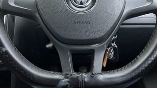 Used 2021 Volkswagen Polo Comfortline 1.0 TSI Petrol Manual top_features Airbags