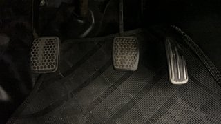 Used 2016 Maruti Suzuki Alto 800 [2012-2016] Lxi Petrol Manual interior PEDALS VIEW