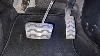 Used 2020 Hyundai New i20 Asta (O) 1.0 Turbo DCT Petrol Automatic interior PEDALS VIEW