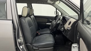 Used 2014 Maruti Suzuki Wagon R 1.0 [2010-2019] LXi Petrol Manual interior RIGHT SIDE FRONT DOOR CABIN VIEW