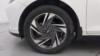 Used 2020 Hyundai New i20 Asta (O) 1.0 Turbo DCT Petrol Automatic tyres LEFT FRONT TYRE RIM VIEW