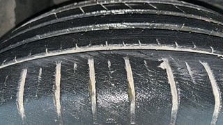 Used 2018 Maruti Suzuki Baleno [2015-2019] Zeta Petrol Petrol Manual tyres RIGHT FRONT TYRE TREAD VIEW