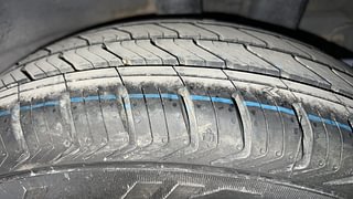 Used 2018 Hyundai Grand i10 [2017-2020] Magna 1.2 Kappa VTVT Petrol Manual tyres LEFT REAR TYRE TREAD VIEW