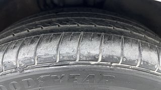 Used 2022 volkswagen Vento Highline Plus 1.0L TSI Petrol AT Petrol Automatic tyres RIGHT FRONT TYRE TREAD VIEW